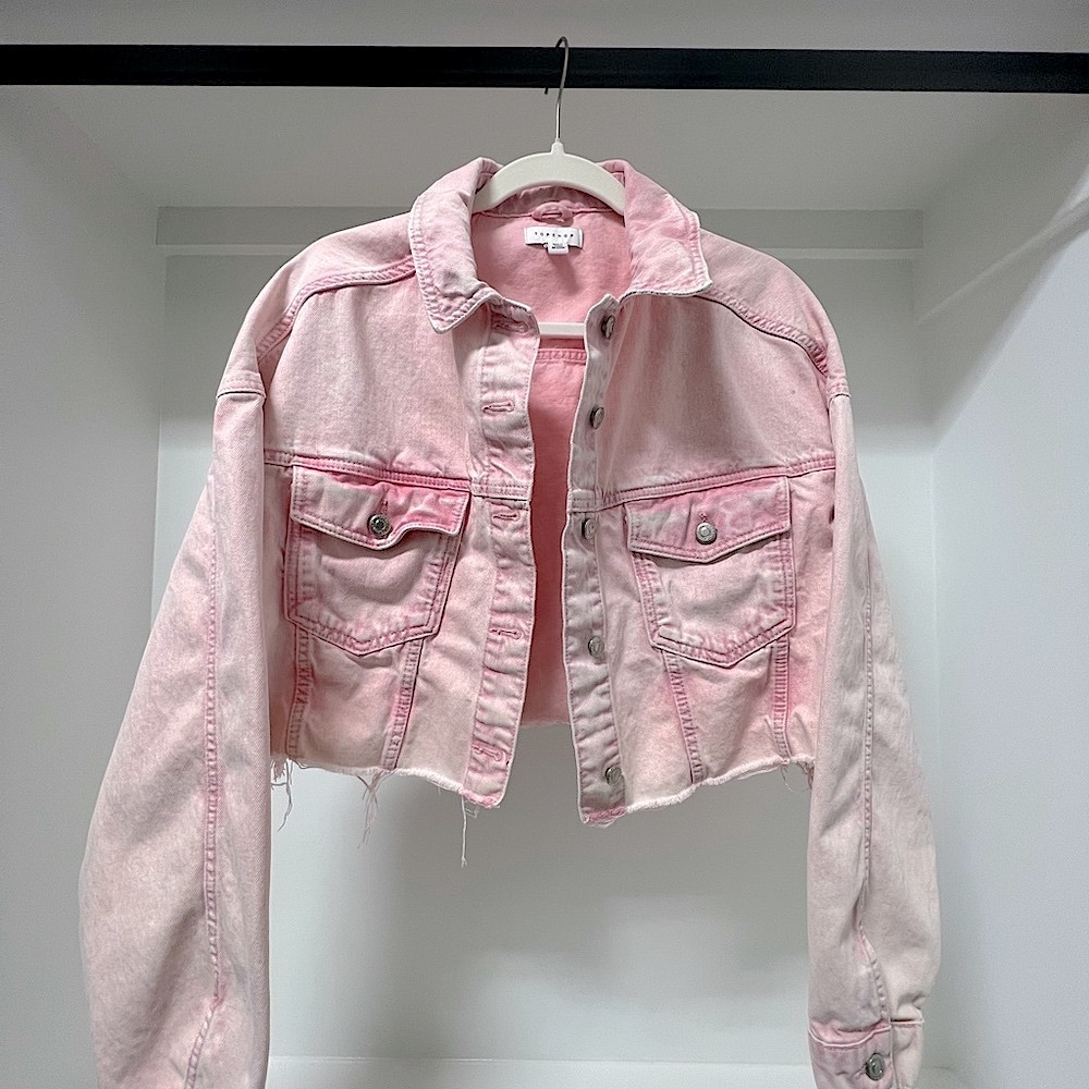 TopShop Light Pink Denim Jacket Trendy Pastel Color - Perfect for Spring!